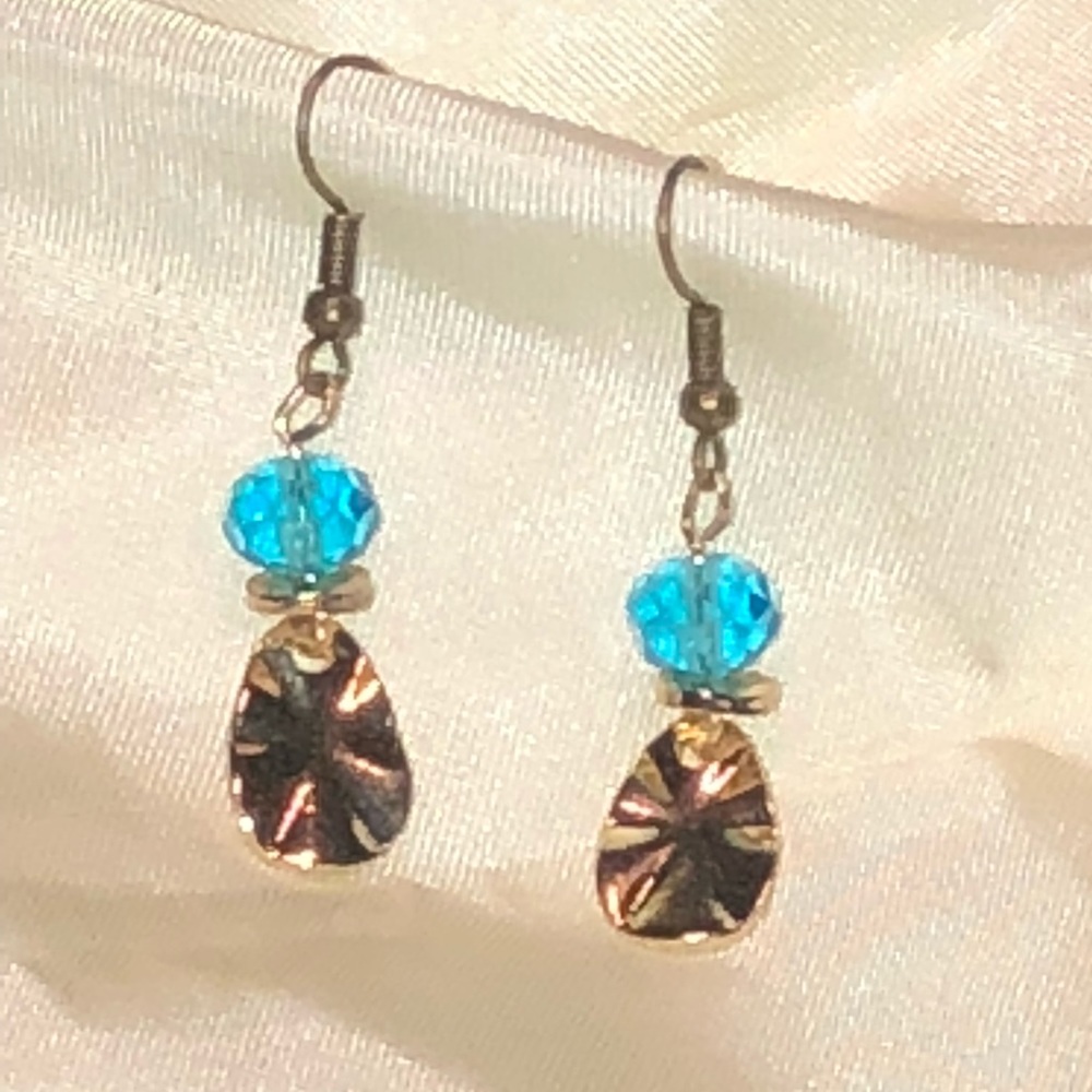 Gold & blue/turquoise crystal dangle earrings New